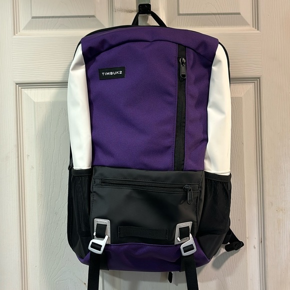 Timbuk2 Other - NWOT Timbuk2 Alcatraz Backpack Purple Black White